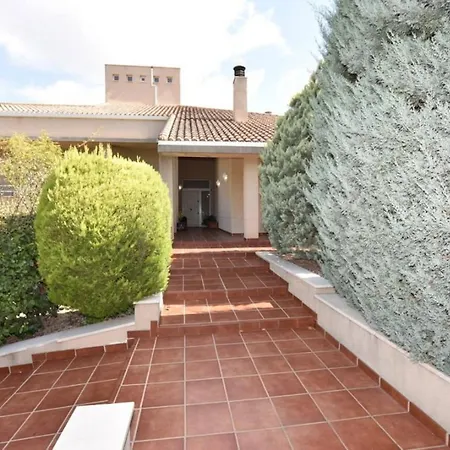 Lodge Torreta Of Gormaig, House With Swimming Pool *