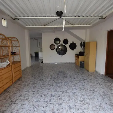 Lodge Torreta Of Gormaig, House With Swimming Pool *